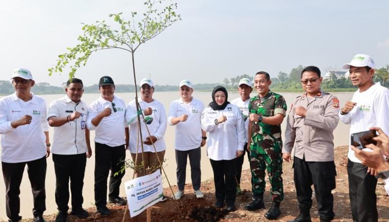Penanaman 1.000 pohon di Situ Cihuni peringati Hari Bumi 2026, dorong RTH dan kesadaran lingkungan Tangerang demi masa depan.