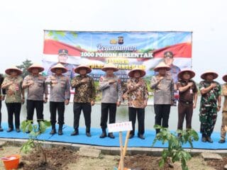 Groundbreaking Jembatan Merah Putih di Pasar Kemis, Polresta Tangerang Tanam 1.000 Pohon
