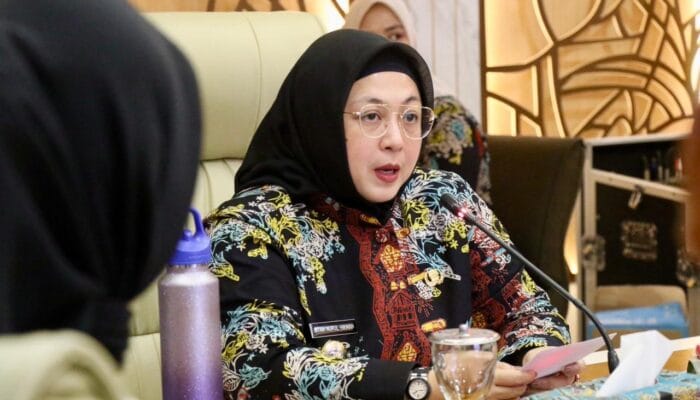 Wabup Tangerang dorong Kang Nong tingkatkan kompetensi, komunikasi publik, dan branding untuk dukung promosi pariwisata daerah.