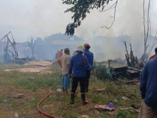 Respons Cepat BPBD Kota Tangerang: Kebakaran Limbah di Cibodas Terkendali dalam Dua Jam