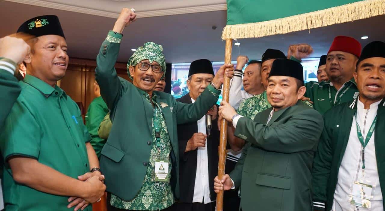 KH Jazuli Juwaini terpilih sebagai Ketua Umum Mathla’ul Anwar 2026–2031 hasil Muktamar XXI di Serang, fokus penguatan SDM dan organisasi.