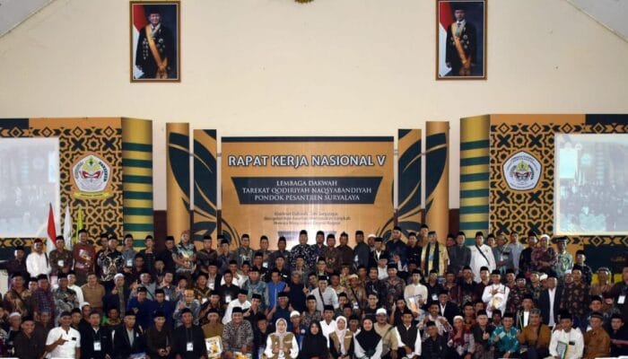 Rakernas V LDTQN Suryalaya tetapkan roadmap dakwah 2046, padukan AI, sertifikasi mubalig, dan kemurnian sanad sufi.