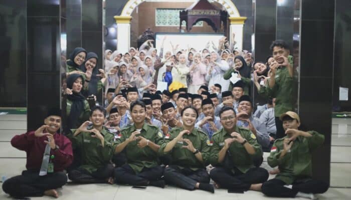 Program Kampus dan Karier Daar El-Huda hadirkan belasan kampus untuk bekali santri kelas enam menata pendidikan masa depan.