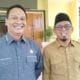 Anggota Komisi IV DPRD Kota Serang Cahya Fierdaus (kiri) bersama Kepala Dinas Pendidikan dan Kebudayaan Kota Serang Ahmad Nuri (kanan)