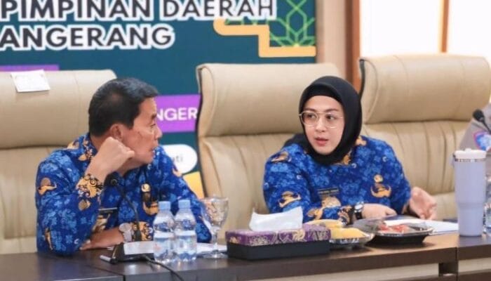 Pemkab Tangerang menyiapkan isbat nikah gratis bagi 1.000 pasangan yang belum memiliki buku nikah resmi dan legalitas hukum.