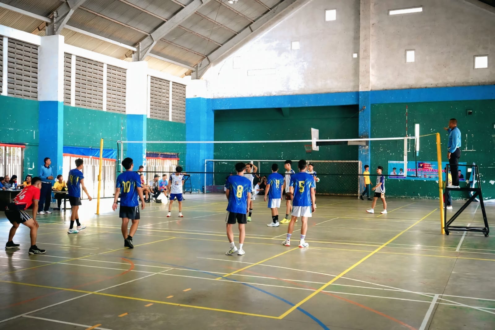 May Day 2026 di Tangerang dirayakan lewat turnamen voli buruh yang penuh sportivitas dan kebersamaan pekerja.