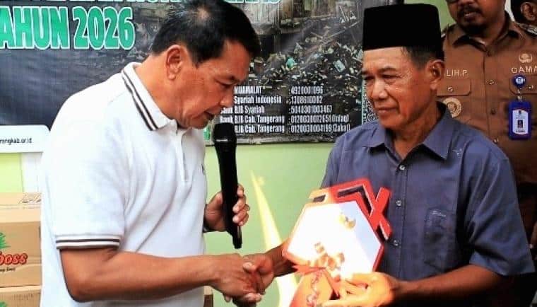 Pemkab Tangerang dan Baznas membantu warga Sindang Jaya menempati rumah layak huni lengkap dengan akses air bersih.
