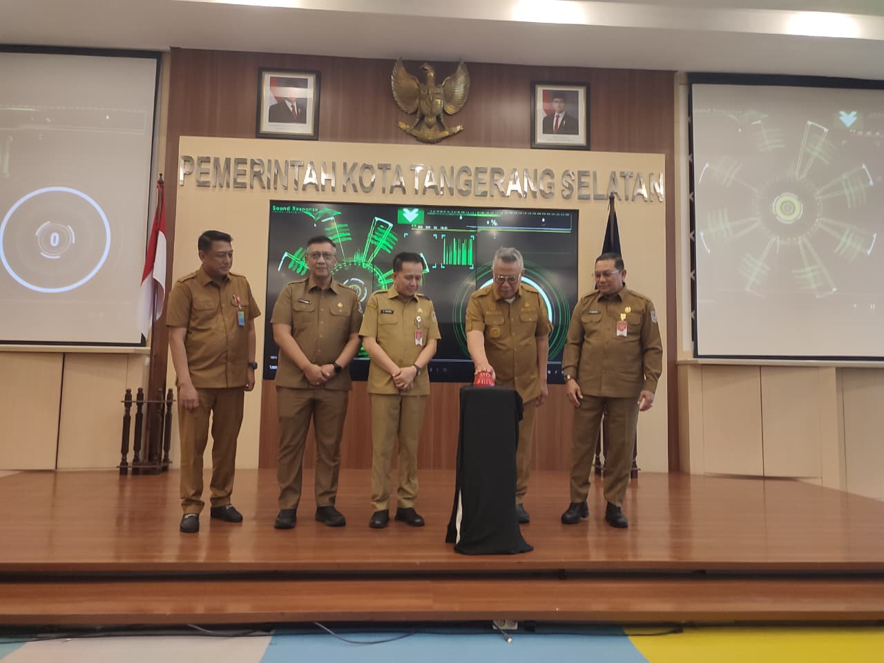 Benyamin Davnie mendorong pengelolaan aset daerah lebih efisien melalui peluncuran aplikasi Sanset di Kota Tangsel.