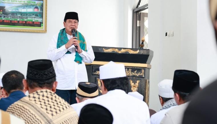 Bupati Tangerang berjanji menindaklanjuti keluhan masyarakat saat kunjungan Jumling di Teluknaga, Jumat kemarin.
