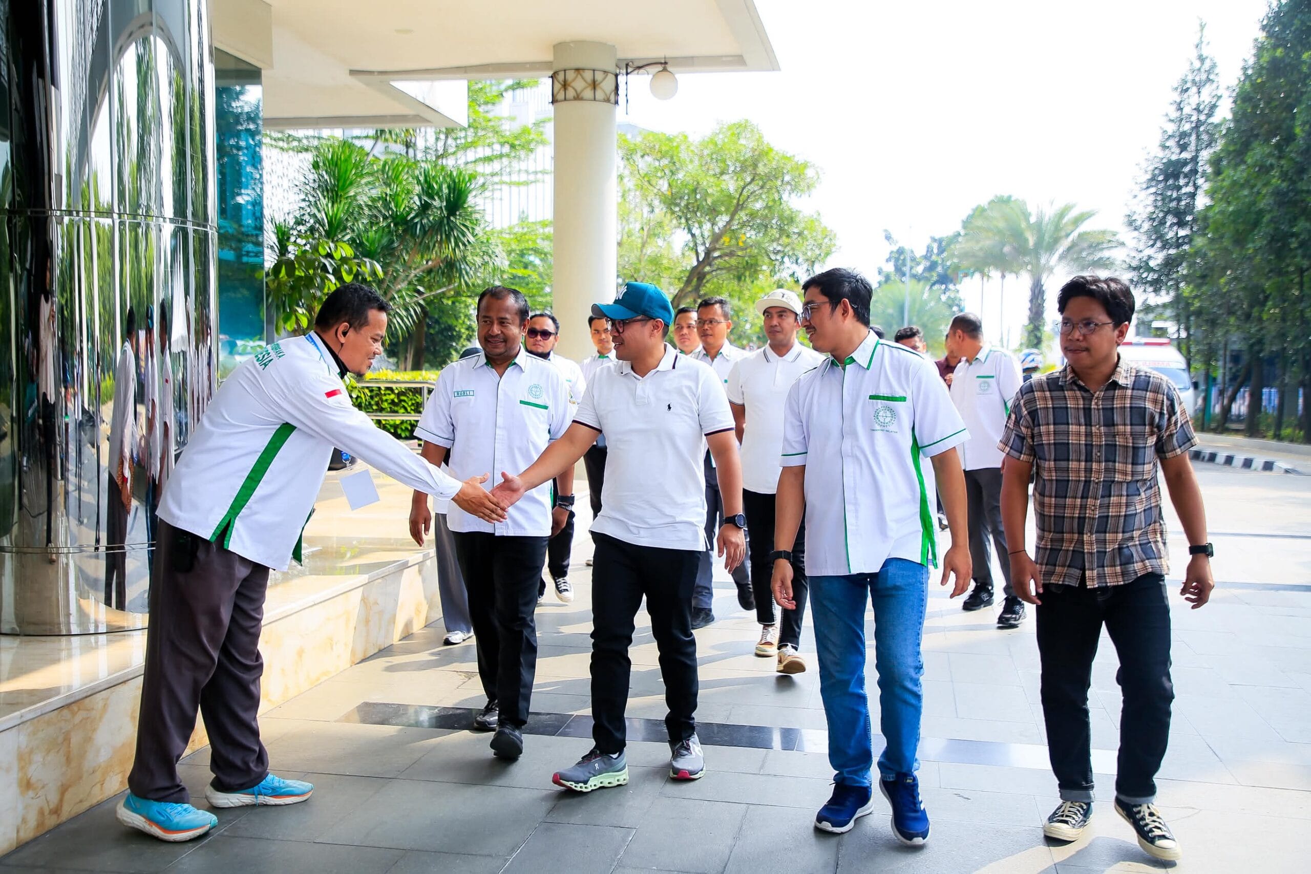 Wakil Wali Kota Tangsel menekankan sportivitas peserta dalam Lomba Formasi Bendera tingkat Provinsi Banten di Tangsel.