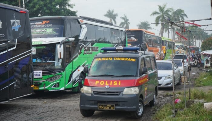 Pemkab Tangerang mengapresiasi sikap kooperatif buruh yang berangkat tertib ke Jakarta saat peringatan May Day 2026.