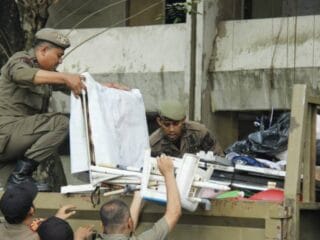 Penertiban PKL Kembali Digelar, Satpol PP Sasar Alun-Alun Ahmad Yani hingga Jalan Sudirman