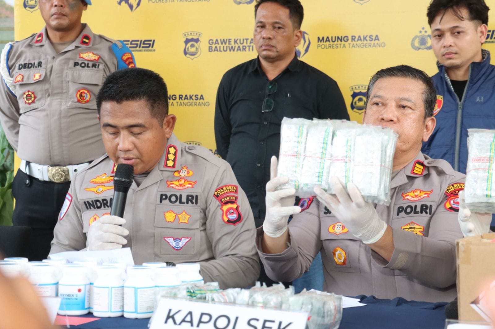 Polresta Tangerang kembangkan kasus obat keras ilegal hingga ungkap jaringan distribusi tramadol hexymer antar kecamatan di Tangerang.