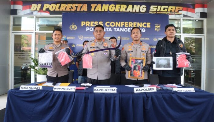 Tawuran remaja di Cikupa berawal dari tantangan media sosial hingga berujung bentrokan yang menyebabkan korban luka serius di kepala.