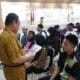 Pemkab Tangerang memperluas Beasiswa Gemilang 2026 bagi mahasiswa aktif hingga tingkat akhir penyusun skripsi.