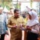 Bupati Tangerang mengapresiasi komitmen Sinarmas Land dalam mendukung pendidikan melalui Program Sekolah BERHATI dan bantuan pendidikan.