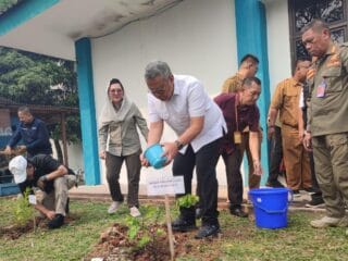 HUT ke-33 IBLAM, Tangsel Terima Hibah 2.300 Bibit Pohon dan 5 Beasiswa S1 Hukum
