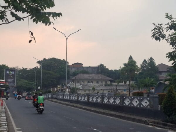 30 Boks Panel PJU Dicuri, Lampu Jalan di Sejumlah Ruas Utama Tangsel Sempat Padam