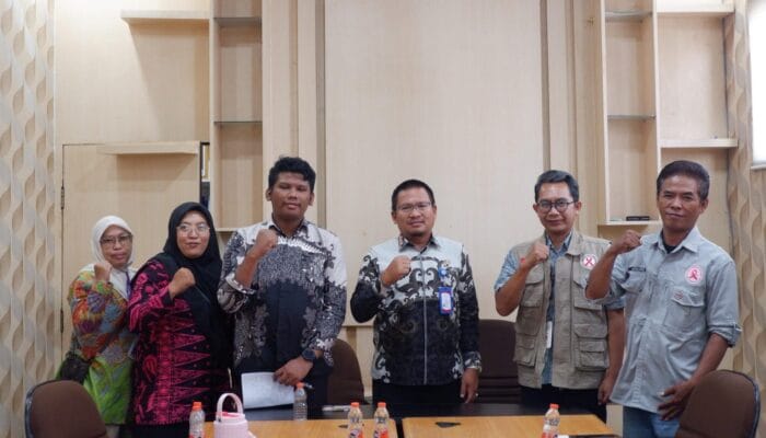 Audiensi KPA dan Kecamatan Sepatan Timur membahas edukasi, deteksi dini, serta penguatan penanggulangan HIV/AIDS.