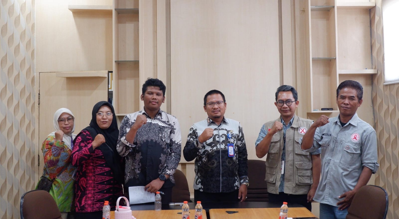 Audiensi KPA dan Kecamatan Sepatan Timur membahas edukasi, deteksi dini, serta penguatan penanggulangan HIV/AIDS.