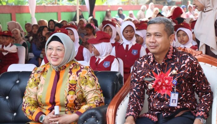 Wabup Tangerang Intan Nurul Himah menekankan pendidikan holistik, penguatan karakter, dan pengembangan bakat siswa SDN Peusar.
