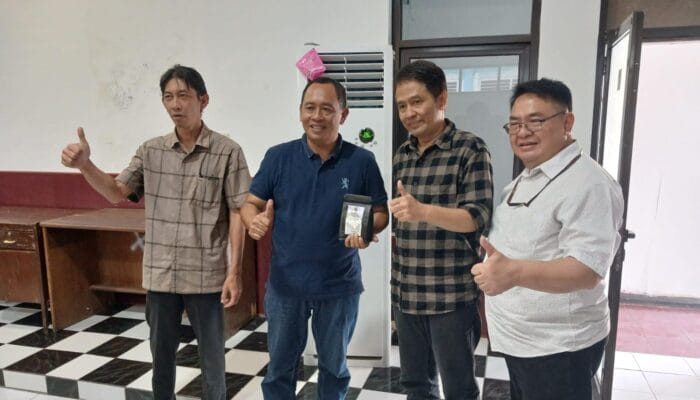 Pentahelix Center dan petani Manglayang Timur meluncurkan Koperasi SIKOMAT untuk memperkuat ekonomi rakyat dan konservasi lingkungan.