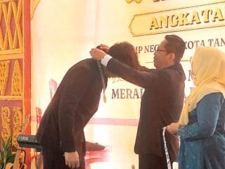 SMPN 8 Tangsel Jadi SMP Negeri Terbaik di Tangsel, Lepas 503 Siswa Kelas IX