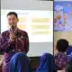 Diskominfo Kabupaten Tangerang mengedukasi siswa SMPN 2 Tigaraksa tentang literasi digital guna mencegah dampak negatif internet.