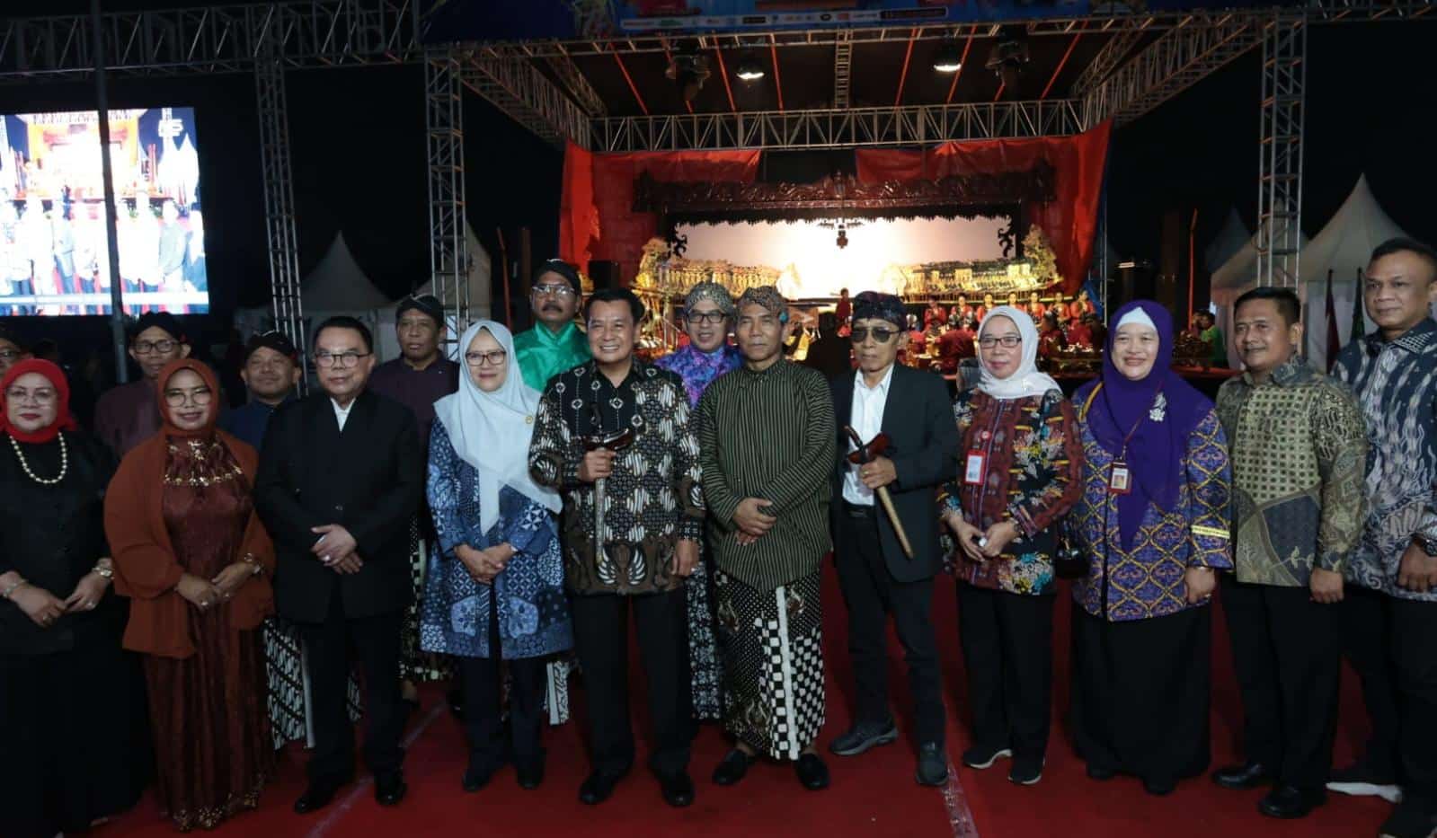 Bupati Tangerang tekankan pelestarian budaya pada Grebeg Suro Panongan, dorong persatuan dan penguatan identitas bangsa.