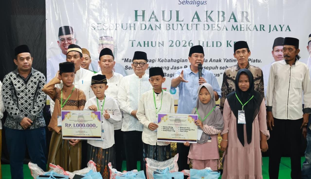 Peringatan 1 Muharram 1448 H di Desa Mekar Jaya diisi santunan 97 anak yatim dan haul sesepuh desa yang berlangsung khidmat.