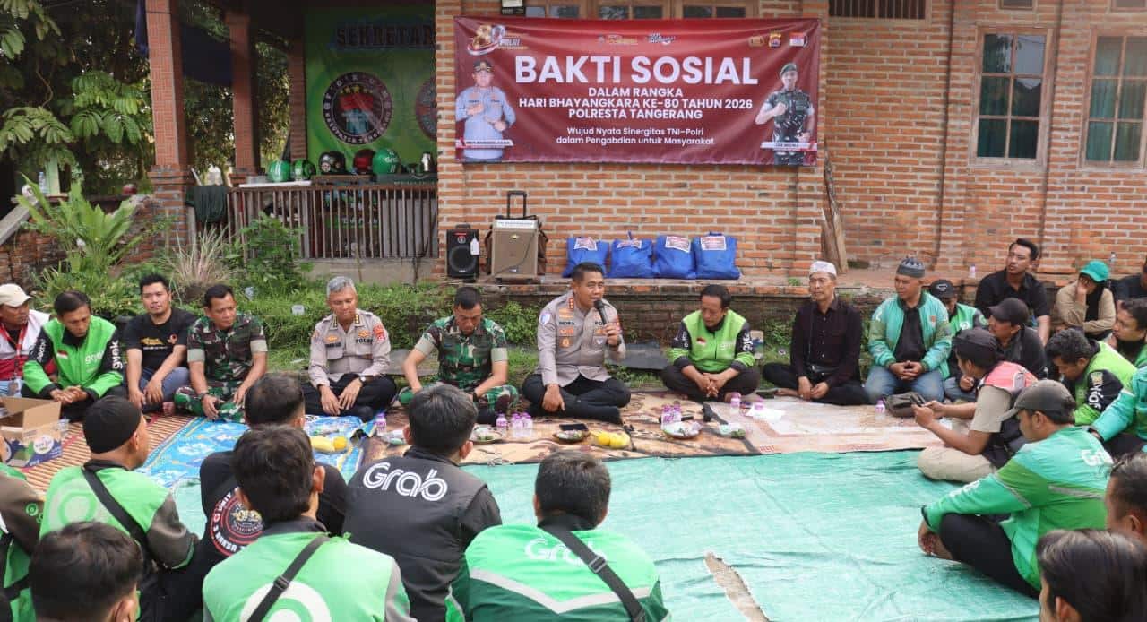 Kapolresta Tangerang ajak ojol jadi mitra informasi kamtibmas, perkuat sinergi Polri dan masyarakat lewat baksos di Panongan.