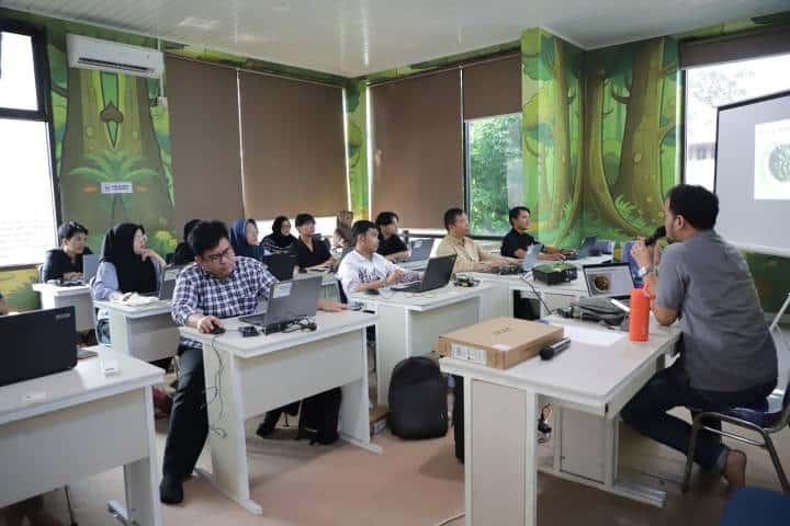 LPK GETI dan BLK Kota Tangerang berkolaborasi menggelar pelatihan chatbot guna mencetak talenta digital yang siap kerja.