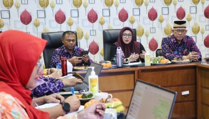 Wabup Tangerang menyoroti fenomena orang tua tak lagi membawa anak ke Posyandu dalam evaluasi TPPS 2026 sebagai perhatian serius.