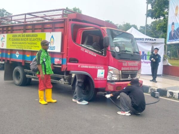 111 Kendaraan Ikut Uji Emisi di Tangerang, 27 Mobil Solar Tidak Lulus