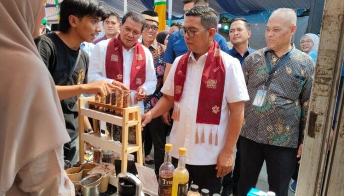Festival Muharram Cengkok 1448 H di Balaraja mendapat apresiasi Bupati Tangerang karena memperkuat syiar Islam dan ekonomi warga.