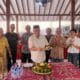 Ananta Wahana menghidupkan Omah Leluhur di Solo menjadi ruang sosial gratis untuk gotong royong, musyawarah, dan pemberdayaan masyarakat.