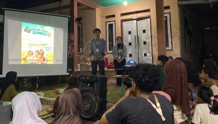 Kukerta 58 UIN SMH Banten menggelar nobar film Jumbo untuk Hari Anak Nasional 2026, menghadirkan hiburan edukatif dan karakter.