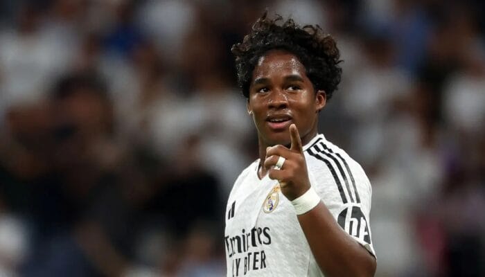 Endrick berpeluang dipinjamkan lagi oleh Real Madrid meski Mourinho ingin mempertahankannya. Manajemen prioritaskan menit bermain.