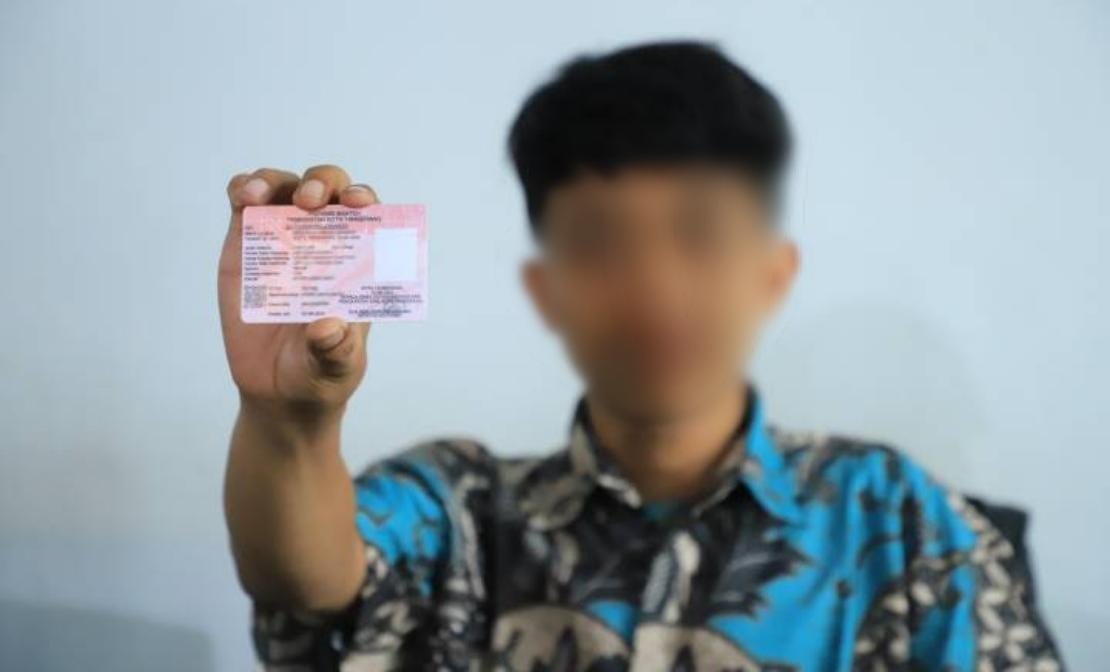 Anak usia lima tahun wajib memperbarui foto KIA. Simak syarat dan layanan Disdukcapil Kota Tangerang yang tersedia.