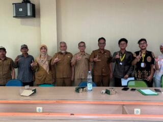 Tim KKN-PPM UGM Rampak Mancak Diseminasi Rekomendasi Penyelesaian Konflik Agraria Kampung Pasir Peteuy kepada DLHK Banten