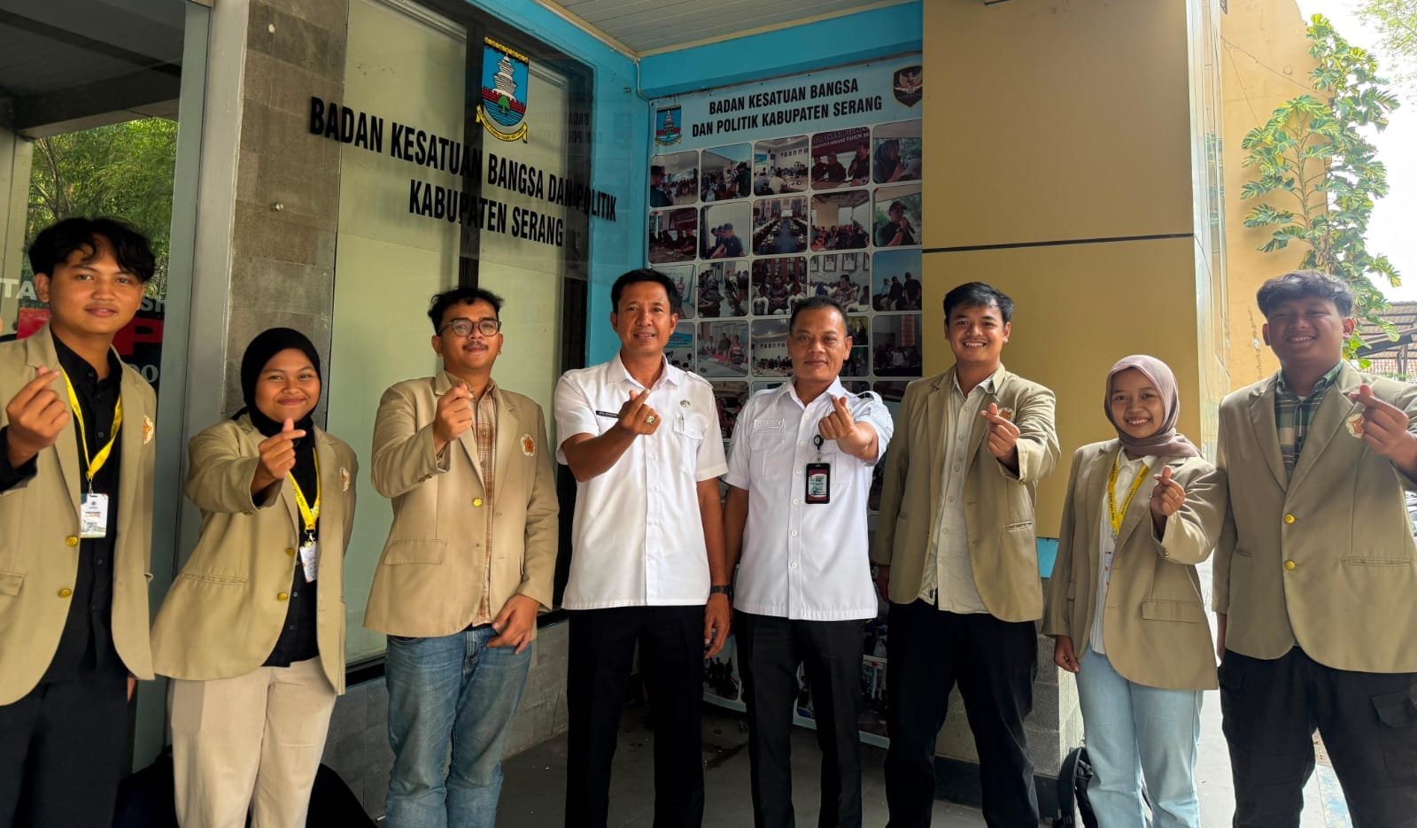 Tim KKN-PPM UGM Unit Mancak sampaikan hasil observasi ke Kesbangpol Serang sebagai masukan penyusunan rekomendasi kebijakan daerah.