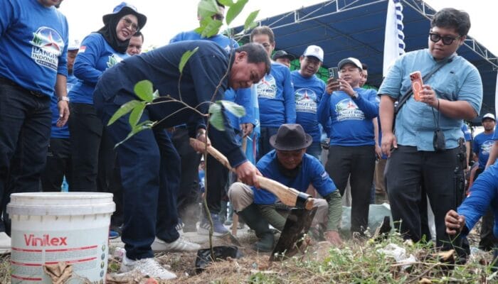 Gerakan Langit Biru Indonesia Bersih dan Asri di Cikupa dorong kolaborasi warga menjaga lingkungan tetap hijau dan sehat.