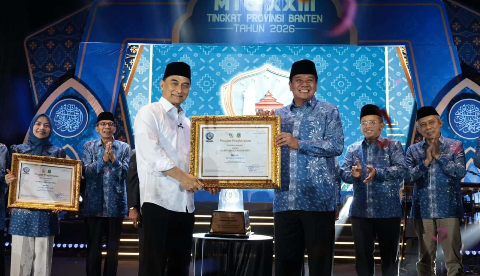 Kafilah Kabupaten Tangerang sukses mempertahankan gelar Juara Umum MTQ Provinsi Banten untuk kelima kalinya berturut-turut.