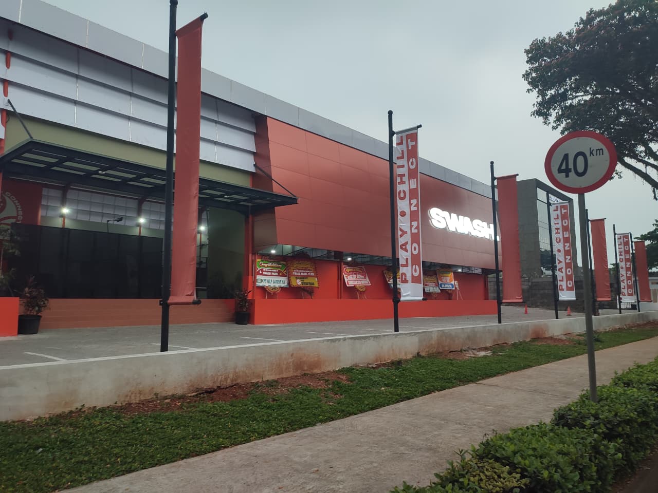 Swash Padel BSD terancam sanksi setelah Satpol PP Tangsel menyelidiki dugaan pelanggaran segel pada bangunan yang disegel.