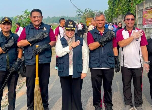 Libatkan Mahasiswa hingga Polri, Wabup Tangerang Perkuat Gerakan Bersih Lingkungan