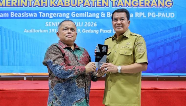 Pemkab Tangerang bekerja sama dengan UMT melalui Beasiswa Tangerang Gemilang untuk memperluas akses pendidikan tinggi.