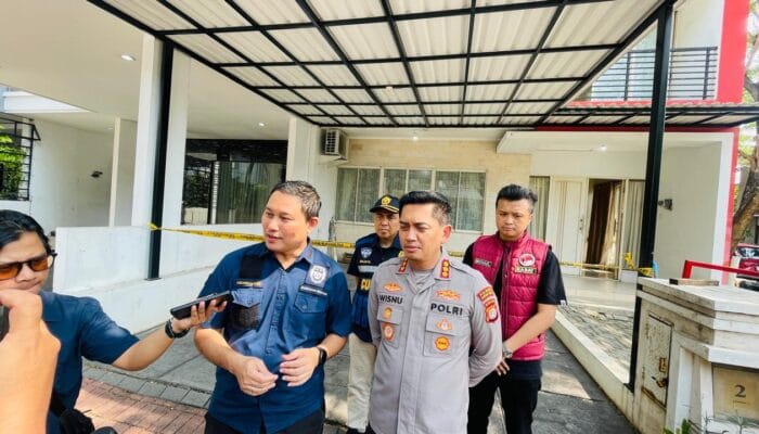 Home industry etomidate di PIK dibongkar. Seorang WN Singapura ditangkap bersama ribuan cartridge dan cairan etomidate.