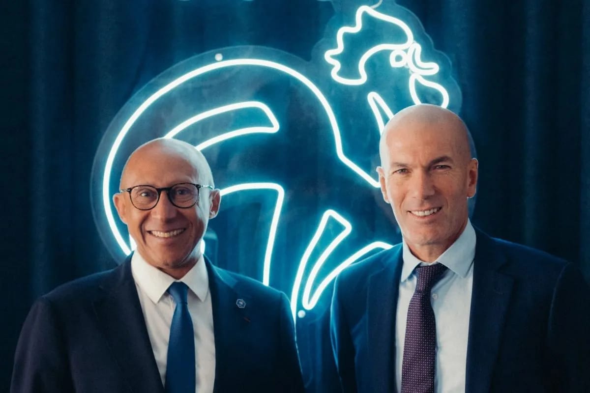 Zinedine Zidane resmi melatih Timnas Prancis hingga 2030. FFF menargetkan Les Bleus bersaing merebut gelar Euro 2028 dan Piala Dunia.