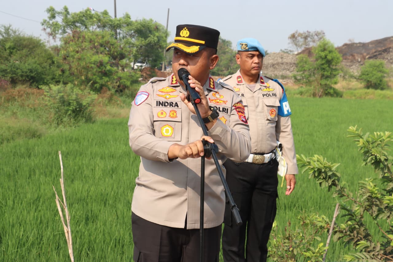 Polresta Tangerang memastikan warga terdampak kebakaran TPA Jatiwaringin memperoleh perlindungan, pelayanan kesehatan, dan rasa aman.
