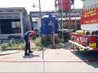 Krisis Air Bersih Melanda Desa Cirarab, 85 KK Bergantung Bantuan BPBD